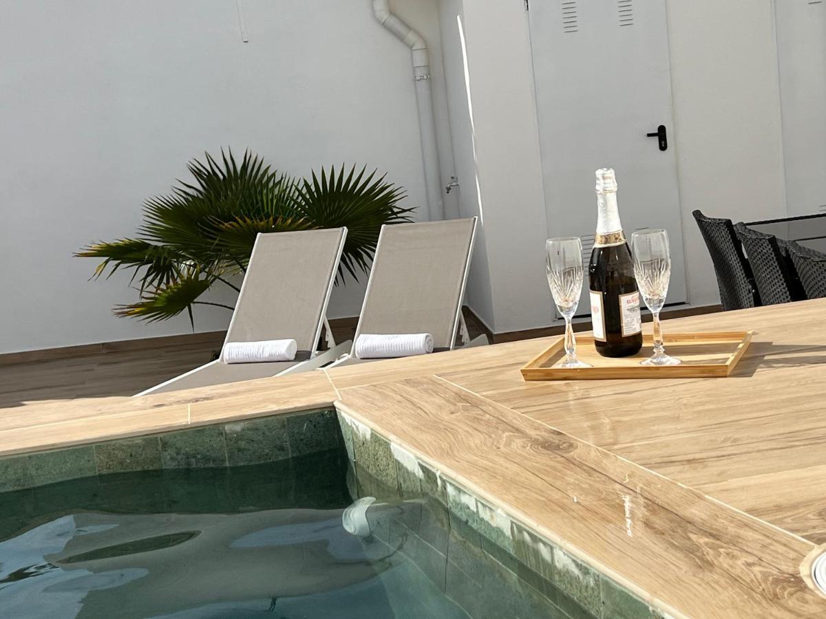 Karibu & Pool Feriehus *